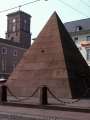 008 Pyramide