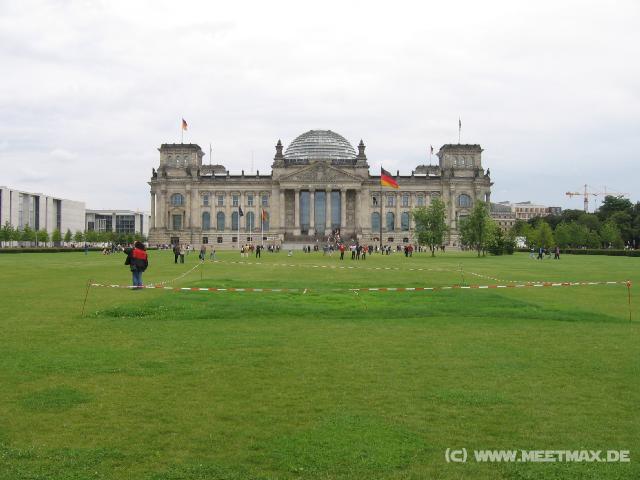 644 Absturzstelle vorm Reichstag