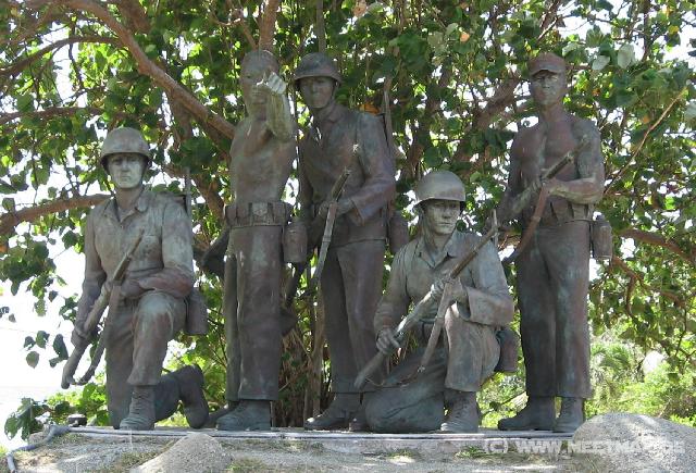 3894_Soldiers_monument