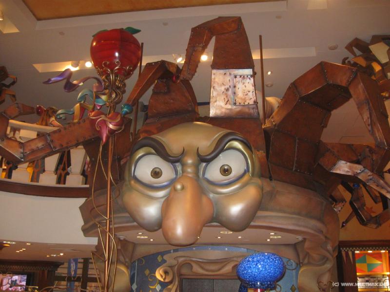 2005_Disney_Store