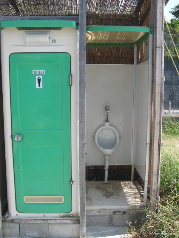 1607_Open_air_toilet