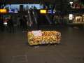 3164_Berlin_Hbf_couch