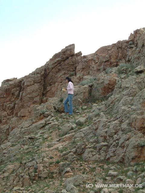 0009_Oyunaa_beim_Aufstieg