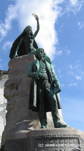 9796_Preseren-Statue